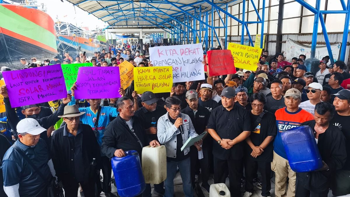 Ratusan Nelayan Indramayu Protes Kenaikan Harga Solar Industri, Aktivitas Melaut Terkendala