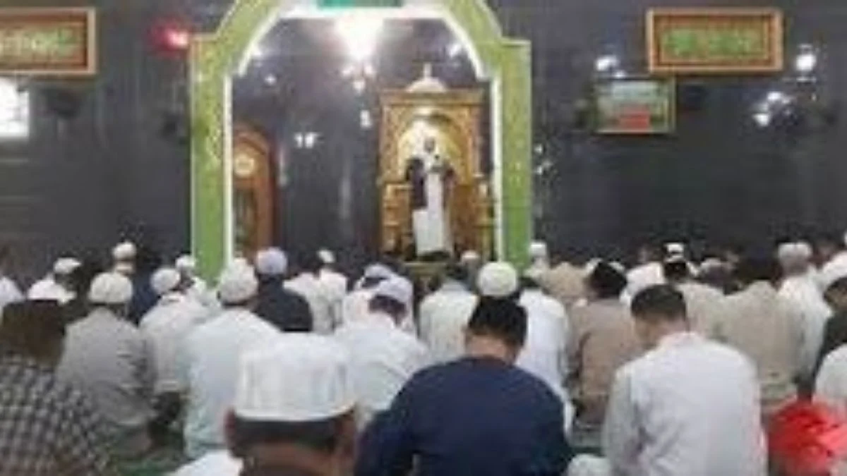 Sholat Iduladha 1447 H Khidmat di Masjid Jami Al-Ikhlas Graha Artha