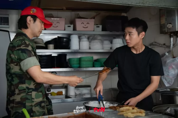 Cuplikan drama Korea The Legend of Kitchen Soldier episode 5.