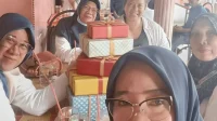 Tradisi Tukar Kado Warga Baleraja: Merawat Kebersamaan di Era Modern