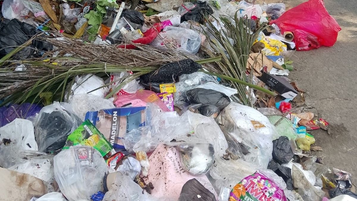 Tumpukan Sampah di Bojongsari Jadi Sorotan, Kinerja DLH Indramayu Diuji