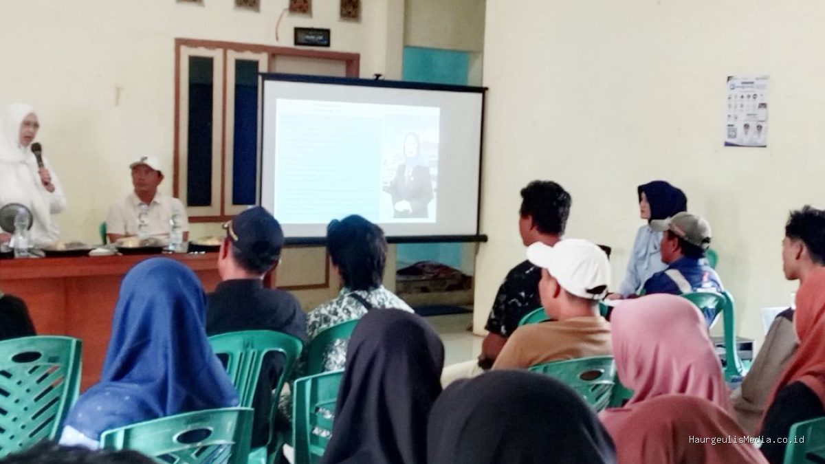 Anggota DPRD Jabar Ratnawati Serap Aspirasi Warga Indramayu