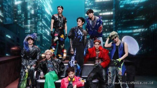 ATEEZ Comeback dengan MV BAD dan Aktris Hollywood Chase Infiniti