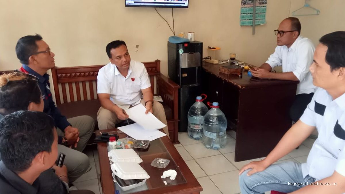 Atim Sawano Laporkan Dugaan Intimidasi Polisi ke Paminal Polres Indramayu