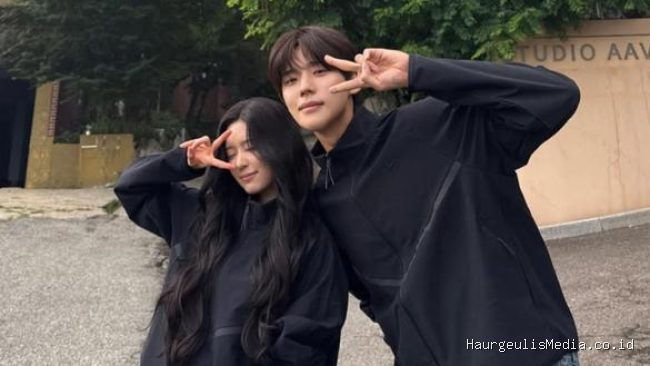 Chemistry Manis Moon Sang Min dan Kim Min Ju di Lokasi Syuting Drakor Baru