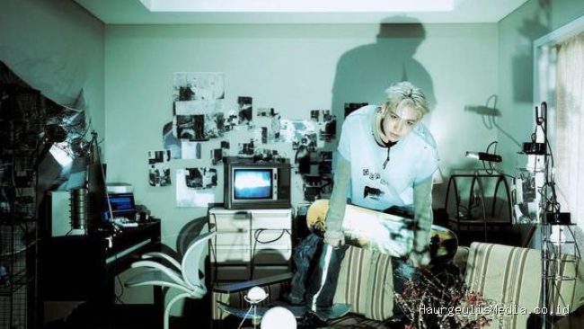 EVAN Akan Luncurkan Single Debut Solo Berjudul RIDE OR DIE