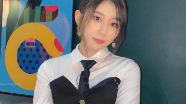 Idol K-Pop Bersemangat Tinggi yang Ikut Banyak Program Survival