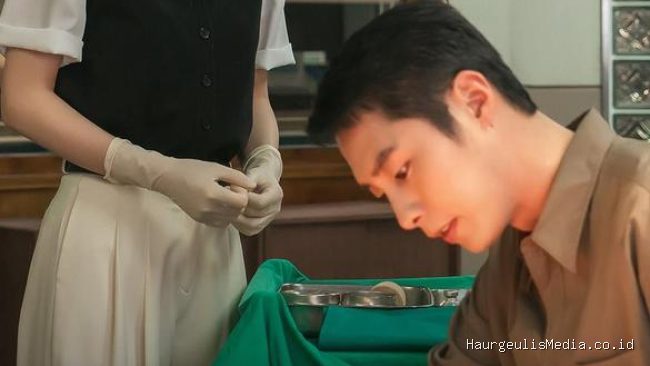 Lee Jae Wook dan Shin Ye Eun Bagikan Kisah di Balik Drakor Doctor on the Edge