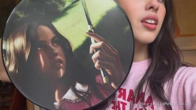 Olivia Rodrigo Ungkap Kondisi Telinganya yang Tuli 60 Persen