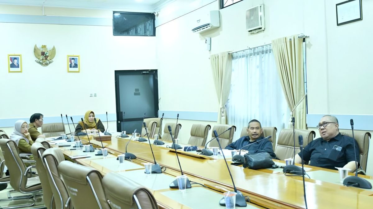 Pansus 7 DPRD Indramayu: Raperda Susunan Perangkat Daerah Dibahas