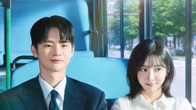 Romansa Kantor Seo In Guk dan Park Ji Hyun di Drakor See You at Work Tomorrow