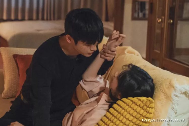 Teaser episode 2 drama Korea See You at Work Tomorrow.