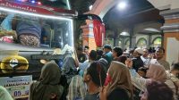Tangis Haru Sambut Jamaah Haji Haurgeulis: Keluarga Bersujud Syukur