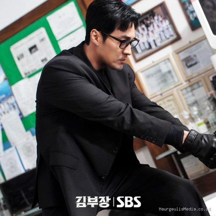 Agent Kim Reactivated merupakan drama Korea terbaru So Ji Sub di 2026 yang mencetak rating lebih dari 20%