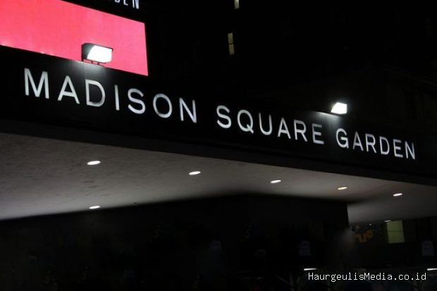 Pernikahan Taylor Swift digelar di Madison Square Garden, New York, yang disulap menjadi venue mewah dengan pengamanan superketat dan dekorasi spektakuler.
