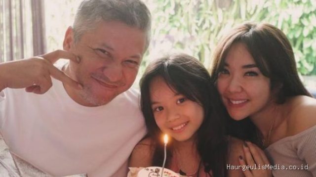 Artis Indonesia Jalani Co-Parenting Pasca Perceraian, Demi Anak Tetap Kompak