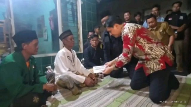 Bupati Indramayu Salurkan Santunan Korban Kecelakaan Maut Pantura
