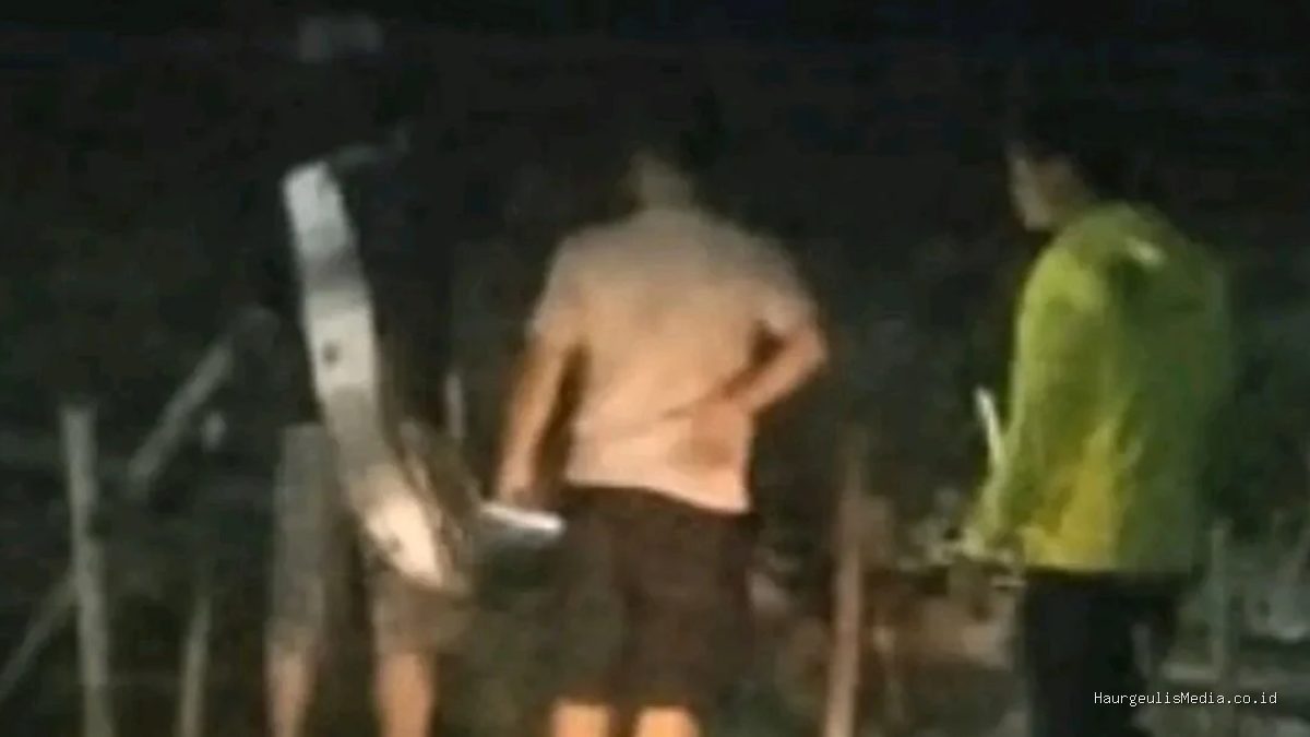 Camat Sukra Kawal Air Irigasi sampai Dini Hari, Harapan Petani Indramayu Bangkit