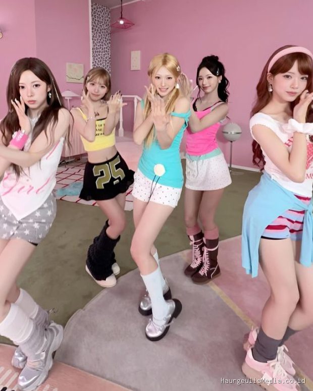 RESCENE semakin lebih banyak perhatian publik lebih banyak dengan merilis lagu 'Pretty Girl' yang memperdalam identitas grup.