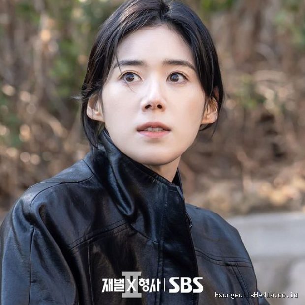 Jung Eun Chae di Flex Cop 2/ Foto: instagram.com/sbsdrama.official