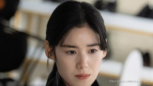 Jung Eun Chae Tampil Sebagai Detektif Baru di Flex X Cop 2