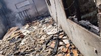 Kebakaran Rumah di Indramayu: Diduga Sengaja Dibakar, Rugi Rp200 Juta Kebakaran Rumah di Indramayu: Diduga Sengaja Dibakar, Rugi Rp200 Juta