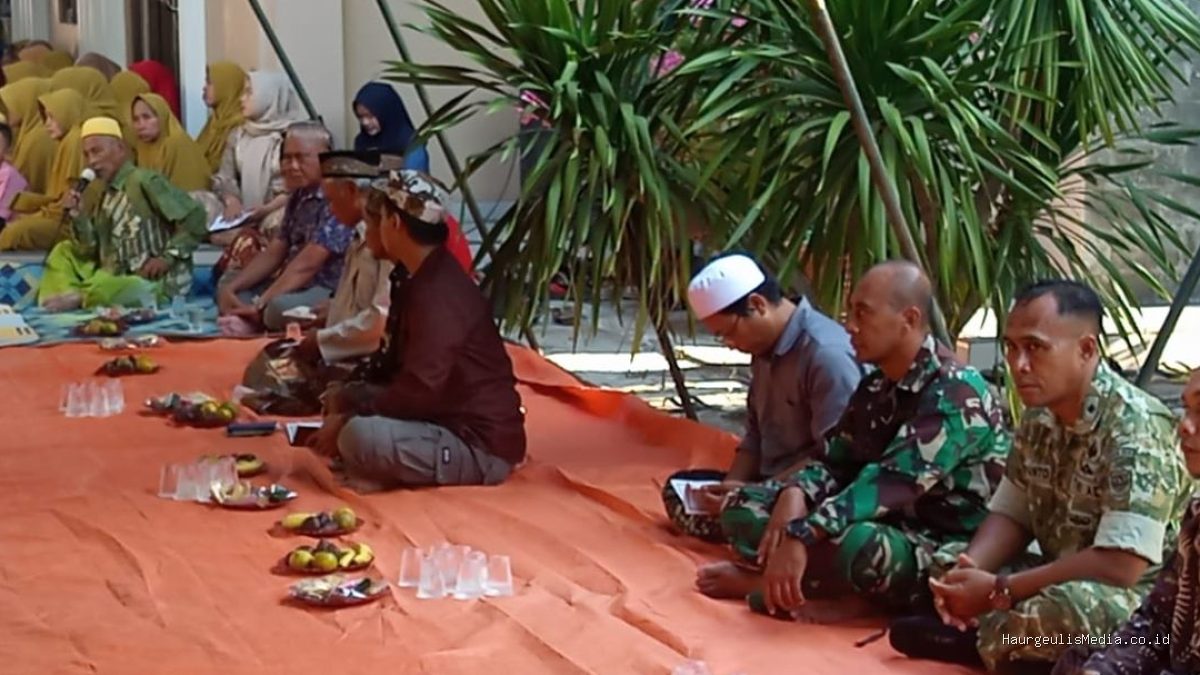 Keluarga H. Rohadi Berbagi Kebahagiaan: Doa & Syukur Warga