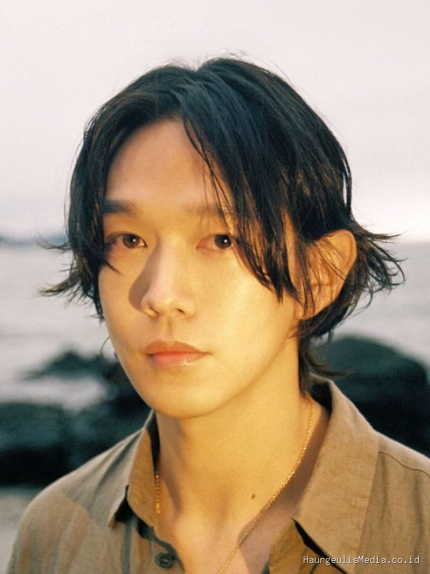 Lagu 'my girl' menandai kembalinya Kevin Oh ke industri musik usai menuntaskan pengabdian wajib militer.