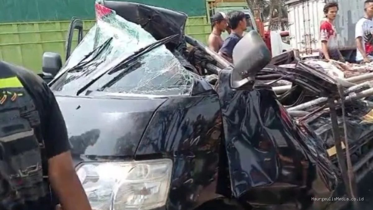 Kronologi Maut Pantura Indramayu: Pikap Hajatan Hancur Dihantam 2 Truk