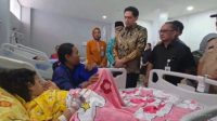 Lucky Hakim Adopsi Anak Korban Kecelakaan Maut Pantura Indramayu