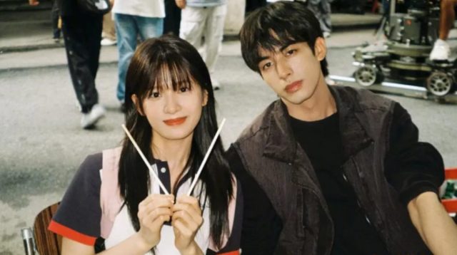 Perbedaan Usia Song Wei Long dan Zhang Jing Yi dalam Drama China Love for You