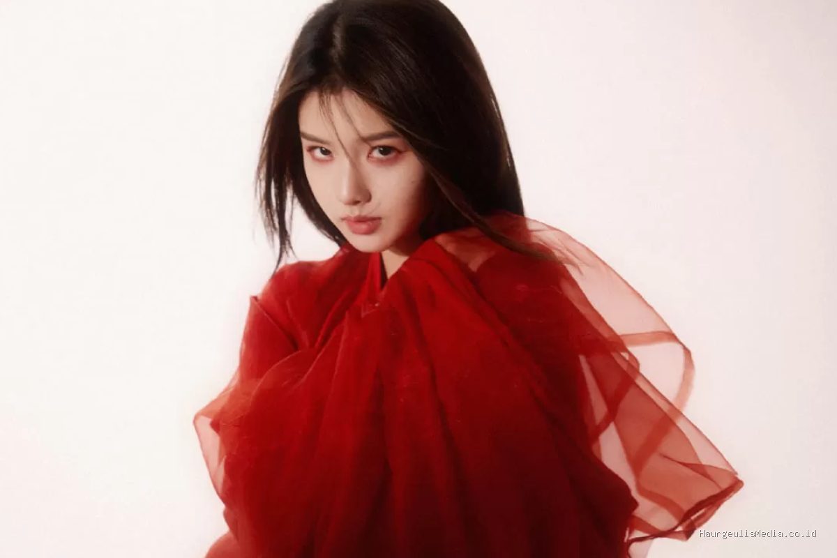 Profil Lengkap Ai Mi: Aktris Muda China yang Debut sebagai Pemeran Utama di Key to the Phoenix Heart