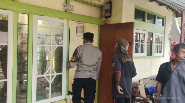 Rumah di Karangampel Indramayu Ludes Terbakar Akibat Kompor
