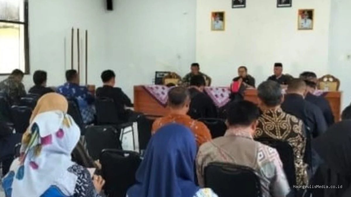 Serda Ikram Duwila Monitor Rapat Megah, Persiapan HUT ke-81 RI 2026 Digelar Spektakuler dengan 45 Tokoh Kunci!
