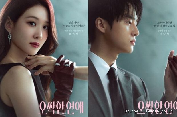 Park Eun Bin dan Yang Se Jong masih merasakan sentuhan tangan satu sama lain dalam poster karakter drama 'Spooky in Love' yang dirilis tvN pada (24/6).