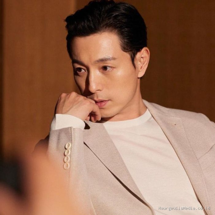 Foto Jung Sung-il/ Foto : Instagram/keyeastofficial