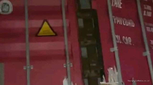 Terbangun Syok! Sopir Kontainer Kehilangan 17 Dus di Pantura Sukra