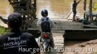 Indramayu Tak Bisa Bicara, Tak Berarti Tak Berdaya: 20 Tahun Kisah Warga Indramayu Menarik Perahu di Sungai Cimanuk 10 Agustus 2026, 17:43 WIB