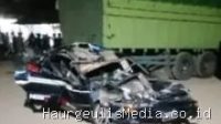 Kecelakaan Maut Sedan vs Truk Fuso di Pilangsari Indramayu, 2 Korban Dilarikan ke RS Kecelakaan Maut Sedan vs Truk Fuso di Pilangsari Indramayu, 2 Korban Dilarikan ke RS