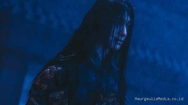 Kwak Dong Yeon Ungkap Sisi Kelam Ak-gwi di The East Palace
