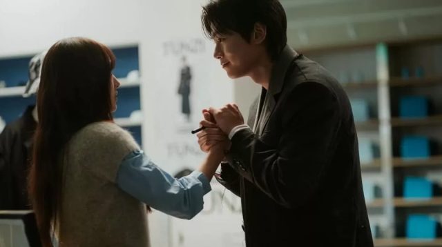 Nonton My Bias, My Boss Episode 2 Sub Indo: Spoiler & Jadwal Tayang