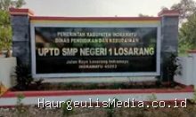 Pendidikan Klarifikasi Komite SMPN 1 Losarang: Paket Seragam Rp875 Ribu Sifatnya Facilitasi, Tidak Ada Paksaan 7 Agustus 2026, 11:09 WIB