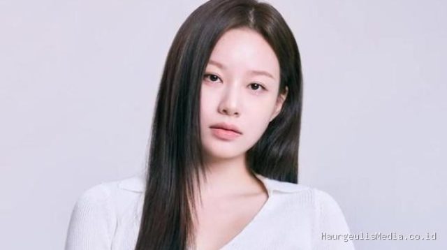 Pesona Park Yoo Na di Foto Profil Terbaru: Tampil Memukau!