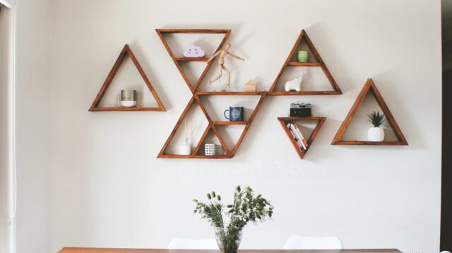 10 Ide Kreatif Mengolah Kayu Bekas Menjadi Hiasan Dinding Estetik