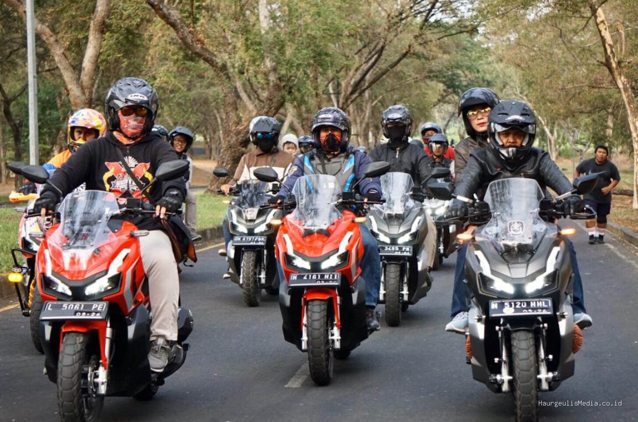 Daftar Perlengkapan Touring Motor yang Perlu Disiapkan