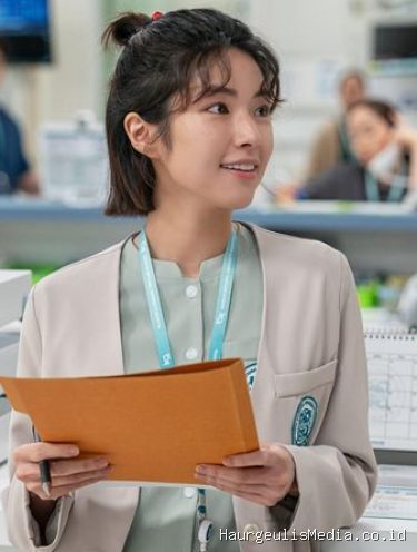 Ha Young di The Trauma Code: Heroes on Call