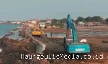 Indramayu Tanggul Laut Eretan Indramayu Terus Dikerjakan, Pembebasan Lahan Warga Jadi PR yang Harus Segera Tuntas