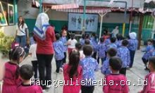 Investasi Kesehatan Anak di TK Beringin Haurgeulis Melalui Senam Pagi