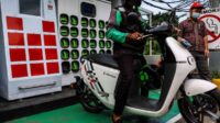 Motor Listrik Kehabisan Baterai di Jalan: Langkah Penanganan Tepat Motor Listrik Kehabisan Baterai di Jalan: Langkah Penanganan Tepat