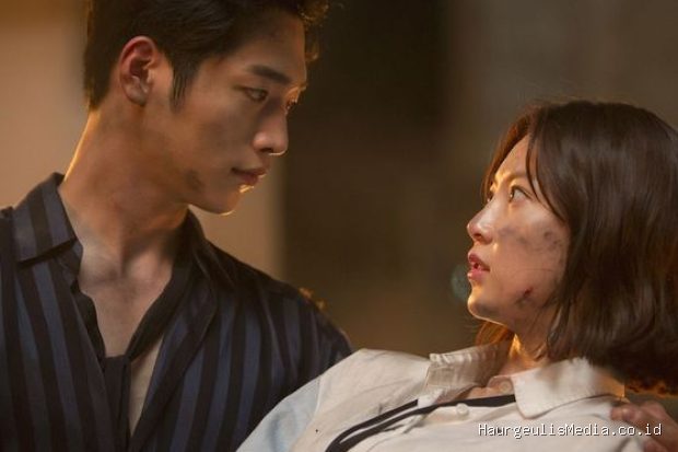 Gong Seung Yeon dan Seo Kang Joon di Are You Human?/ Foto: soompi.com